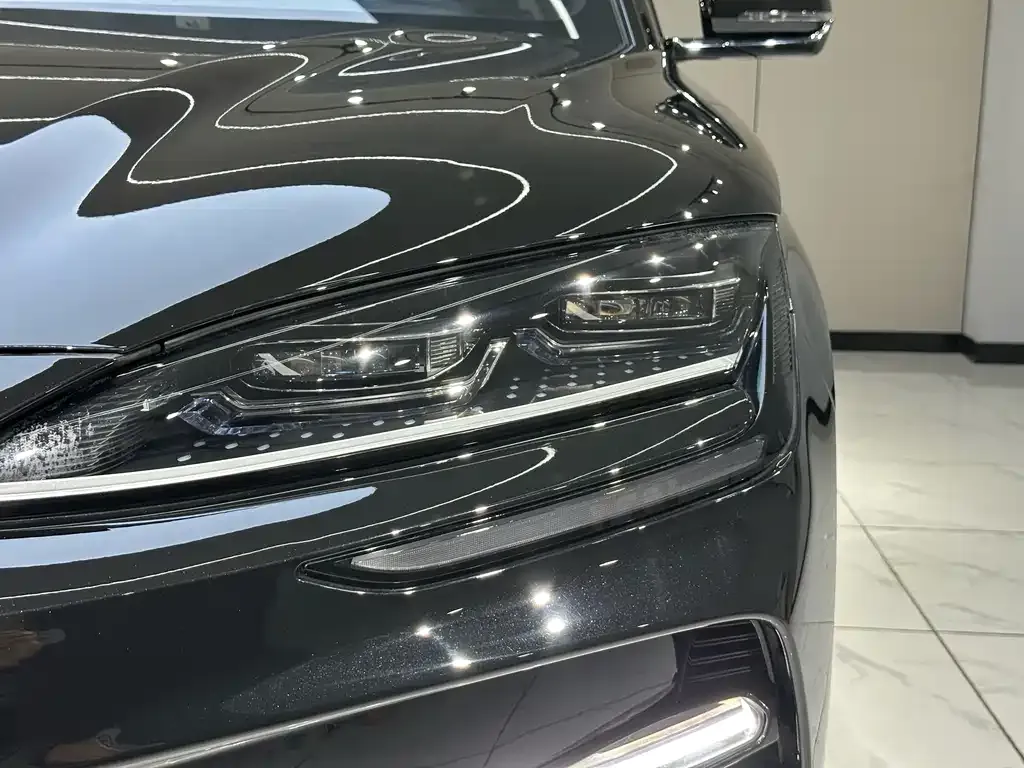 BYD PLUS New Energy — фото 4