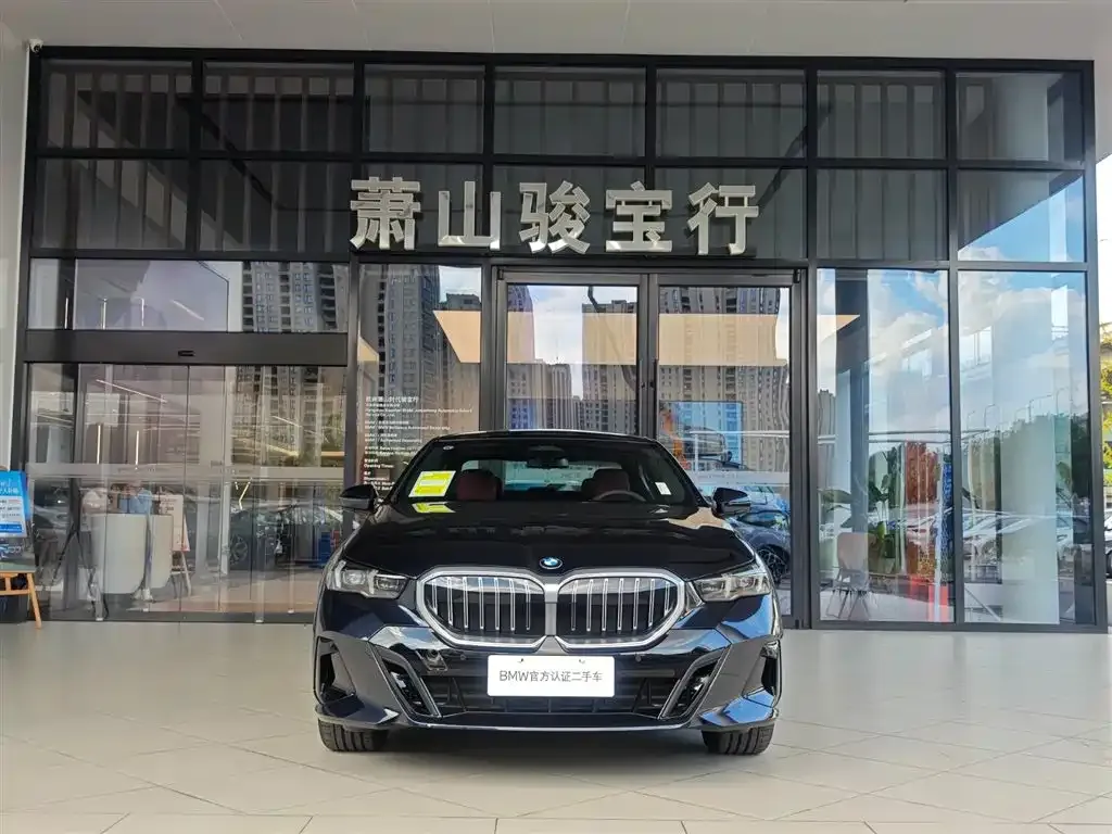 BMW 5 Series (Import) — фото 4