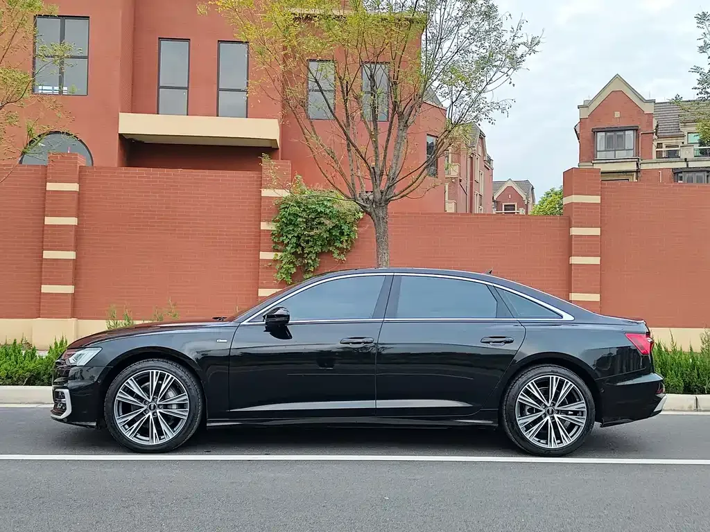 Audi A6L — фото 4