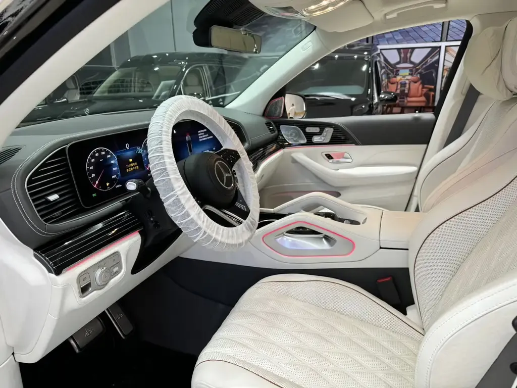 Mercedes-Benz GLS — фото 4