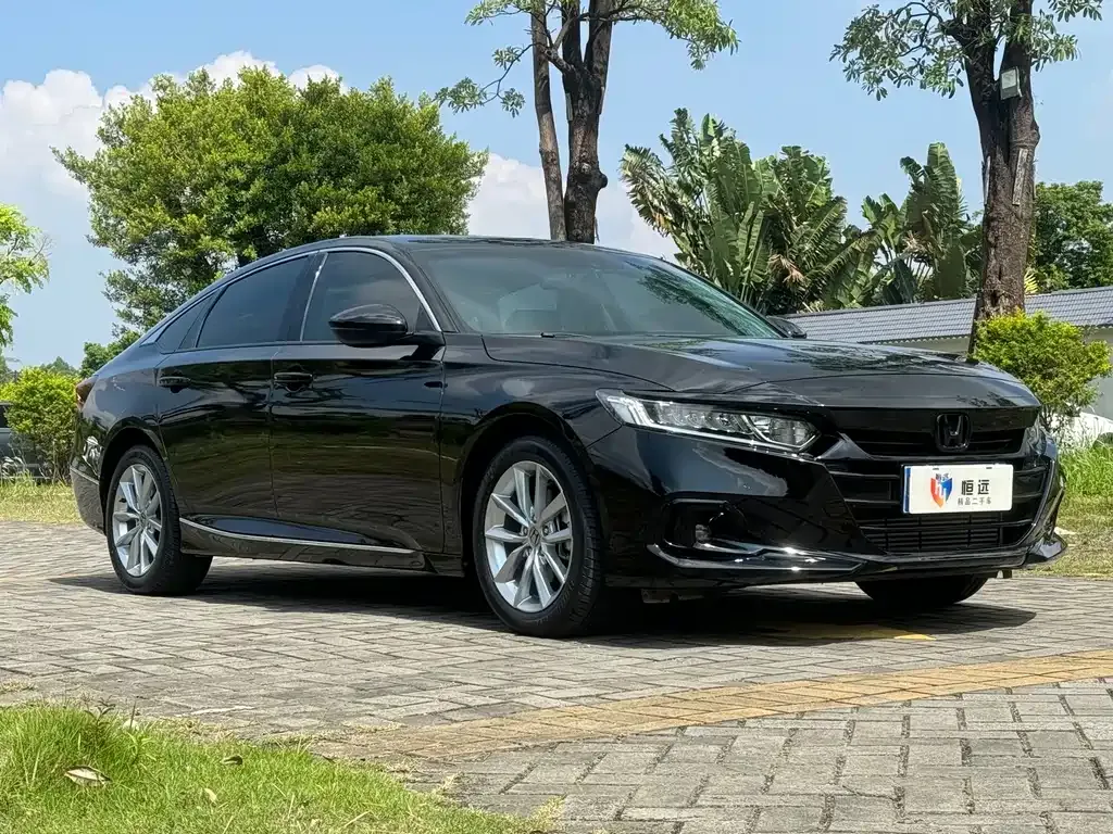 Honda Accord — фото 3
