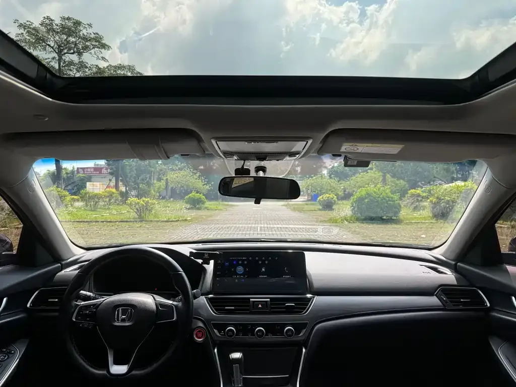 Honda Accord — фото 6
