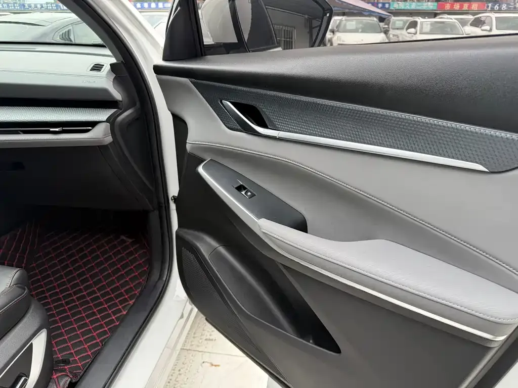 Changan CS75PLUS — фото 10
