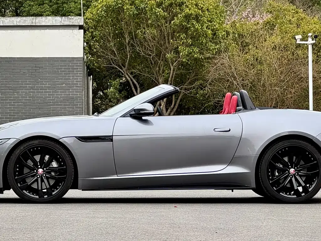 Jaguar F-TYPE — фото 4