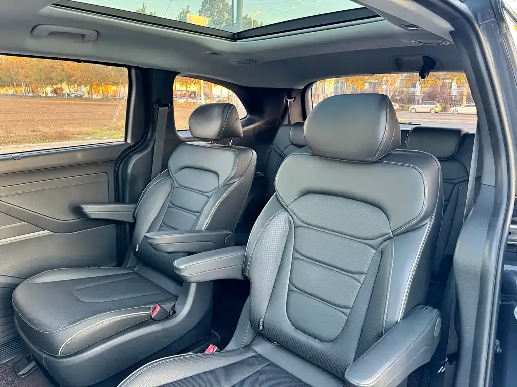 Hyundai Custo — фото 10