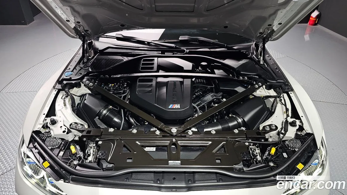 BMW M4 — фото 10
