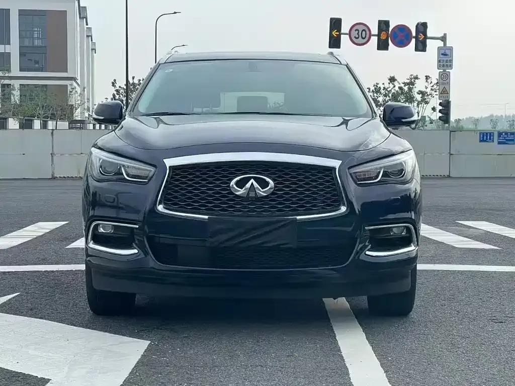 Infiniti QX60 (Import) — фото 2