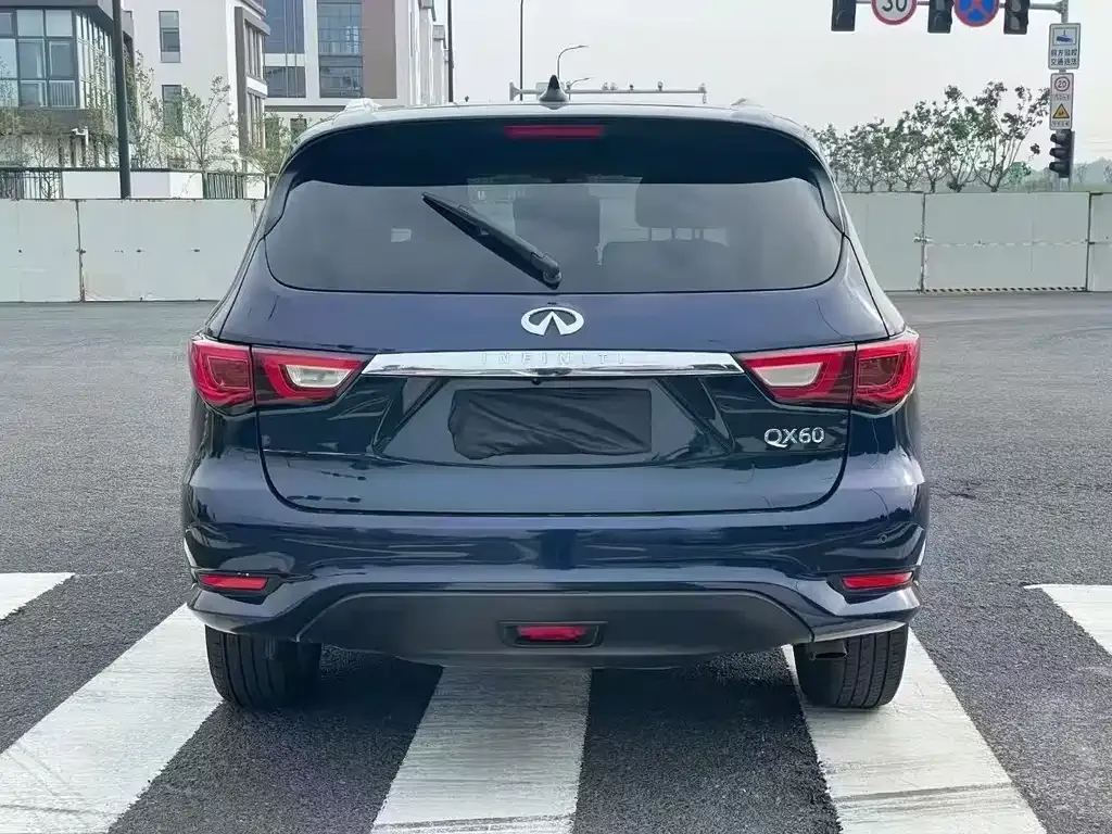 Infiniti QX60 (Import) — фото 9