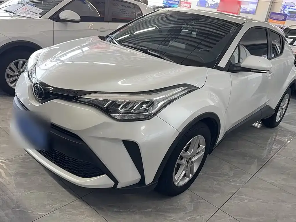 Toyota C-HR — фото 2