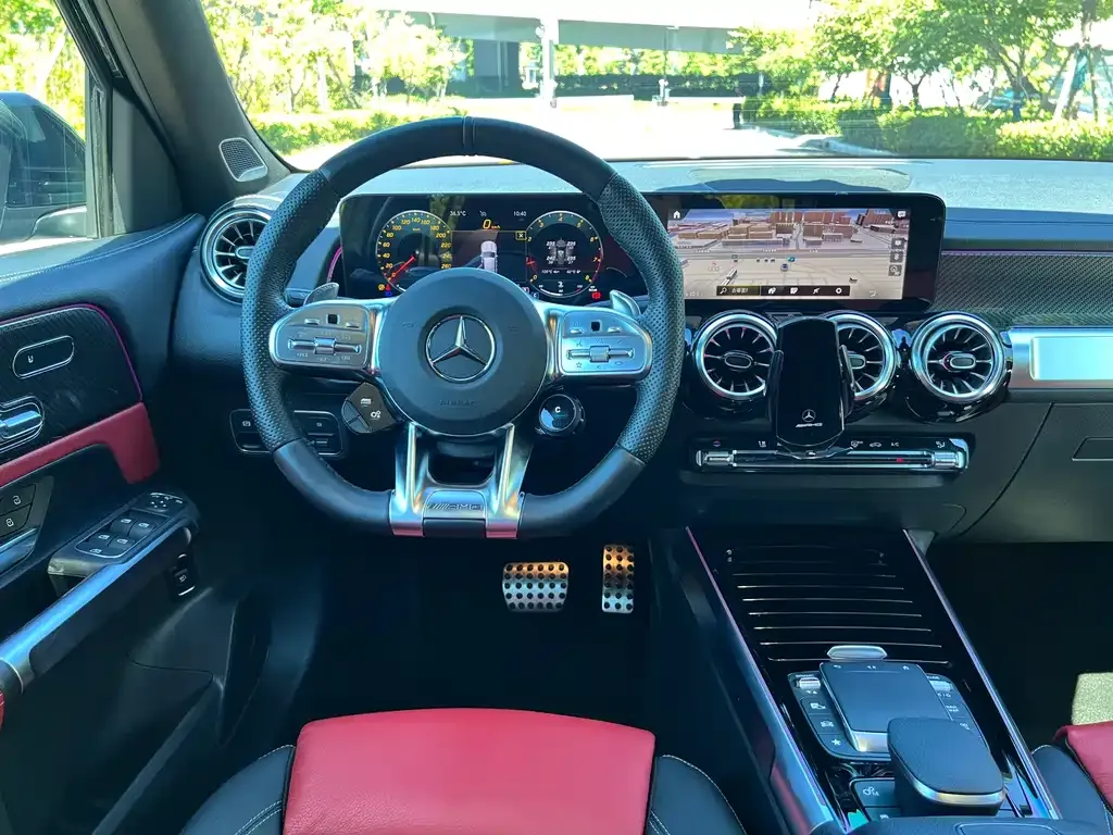 Mercedes-Benz GLB AMG — фото 9