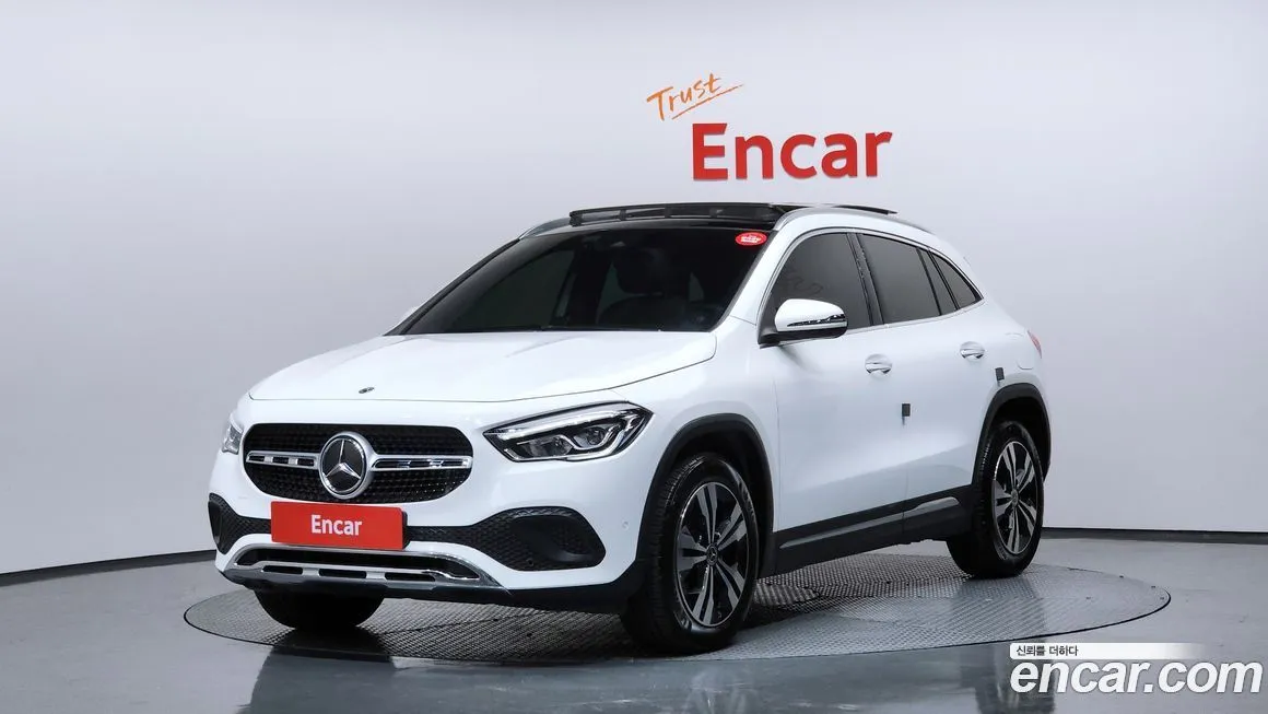 Mercedes-Benz GLA-Class — фото 1