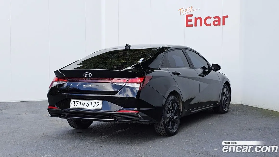 Hyundai AVANTE — фото 2