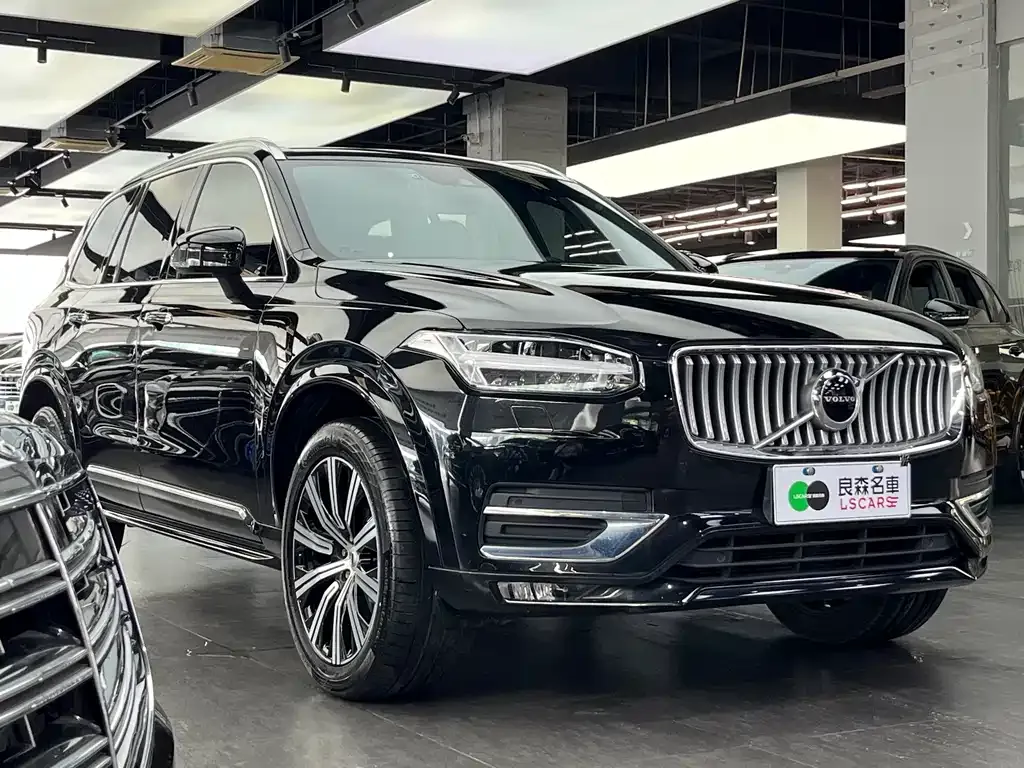 Volvo XC90 — фото 3