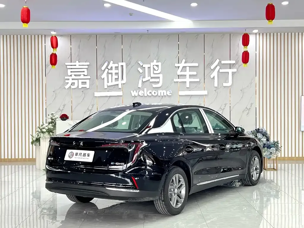 Hongqi E-QM5 — фото 5