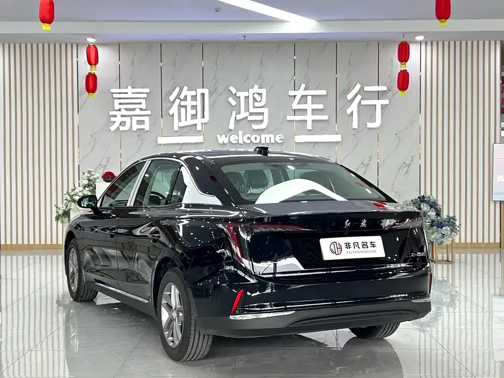 Hongqi E-QM5 — фото 6