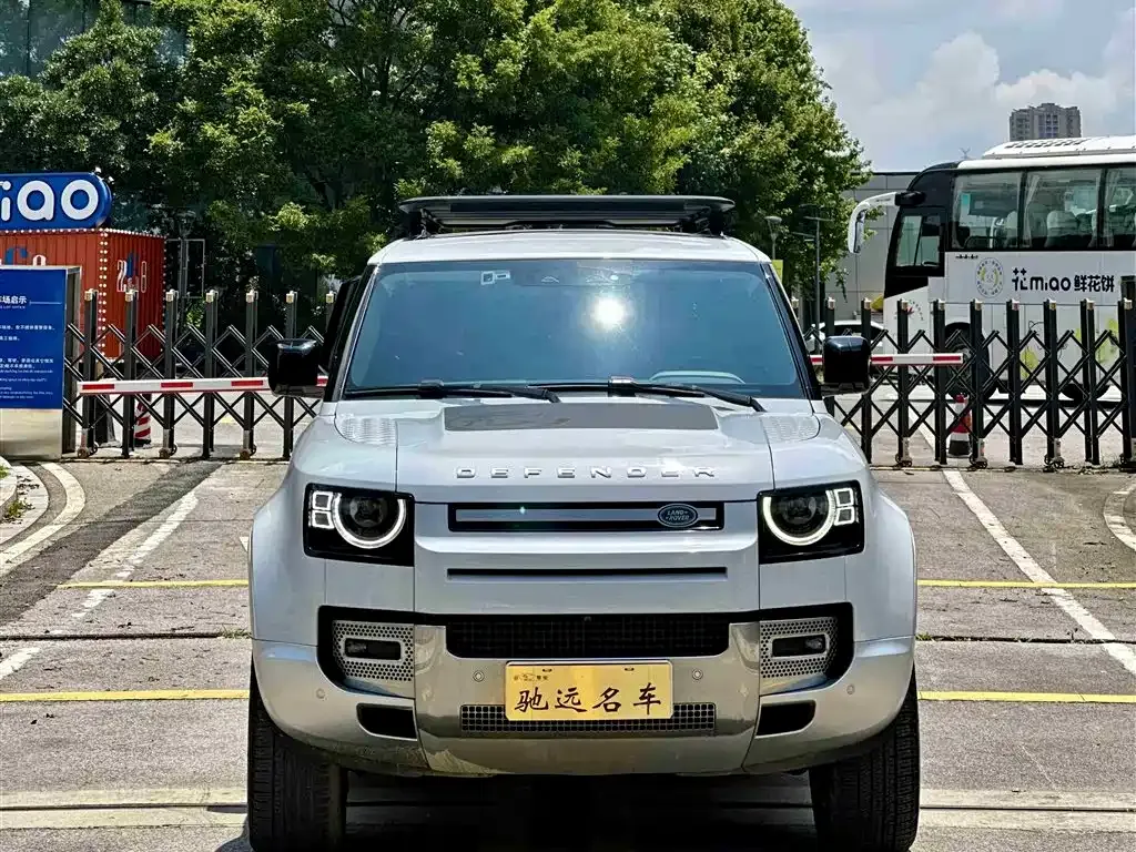 Land Rover Defender — фото 2