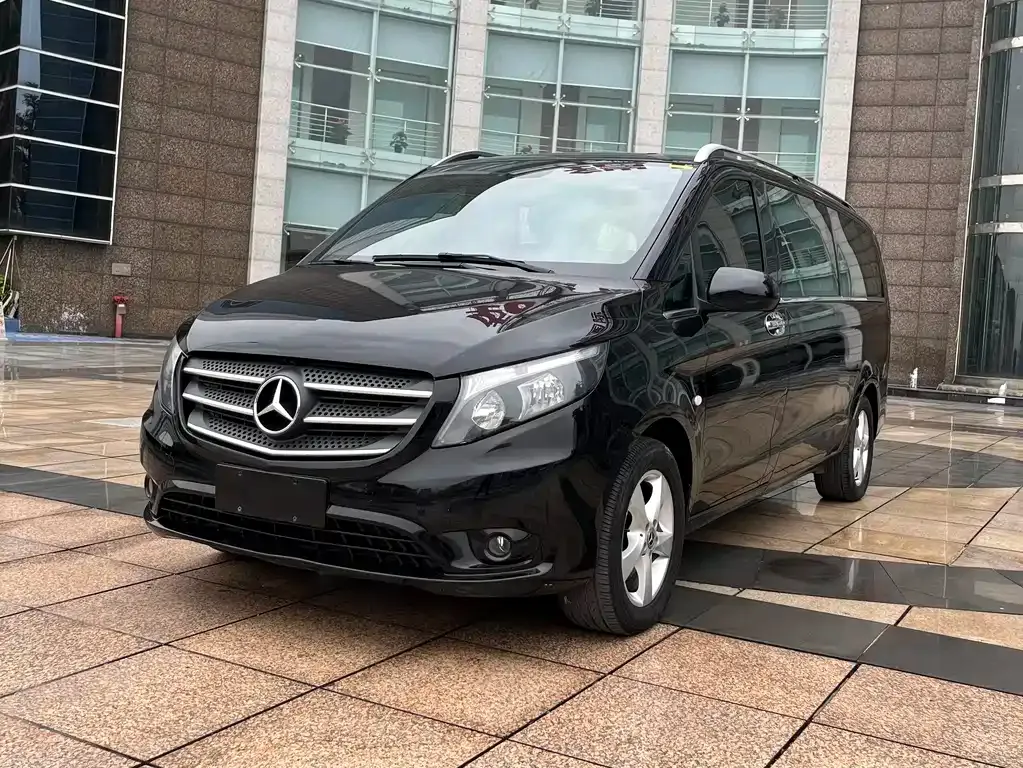 Mercedes-Benz Vito — фото 1