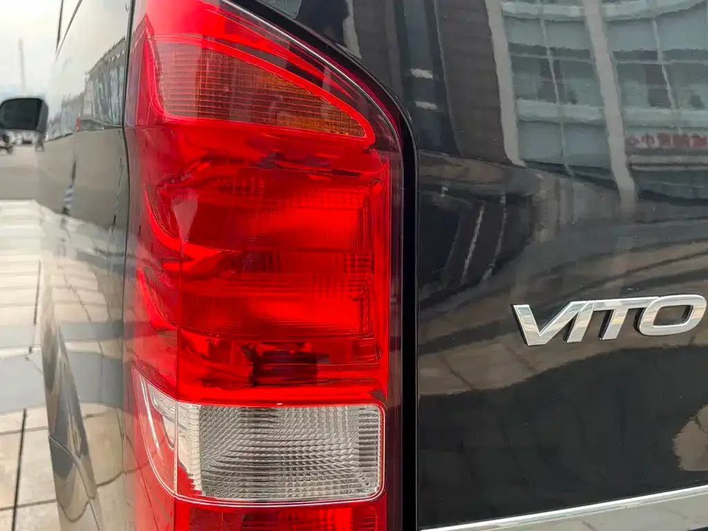 Mercedes-Benz Vito — фото 10