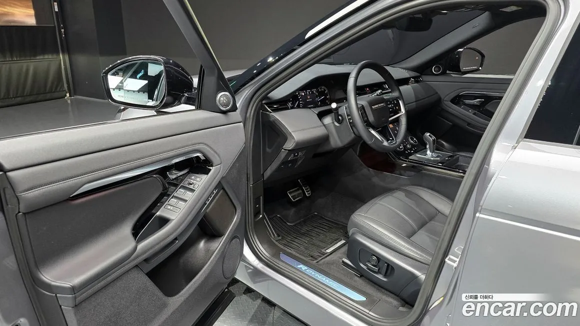 Land Rover Range Rover Evoque — фото 10
