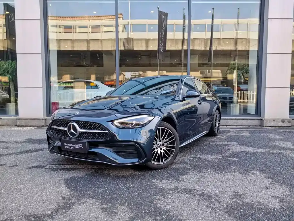 Mercedes-Benz C-Class — фото 1
