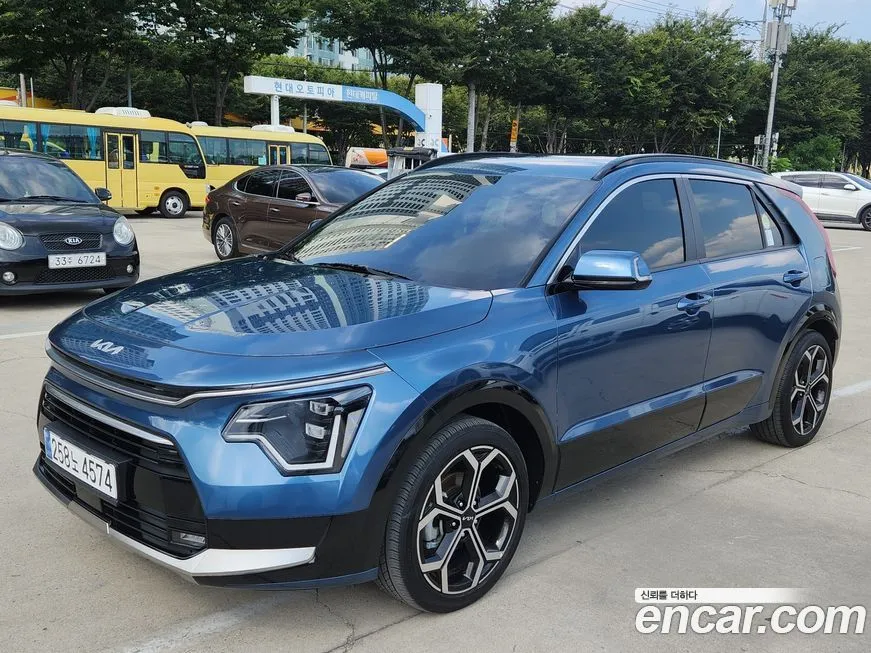 Kia Niro — фото 1
