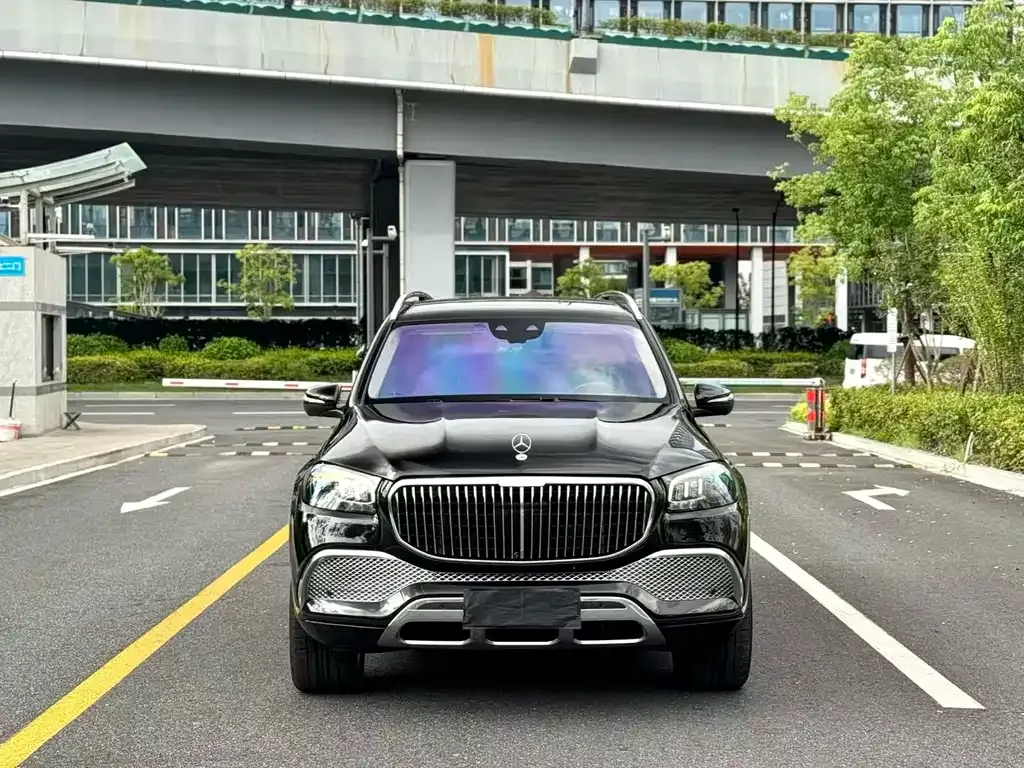 Mercedes-Benz GLS — фото 1
