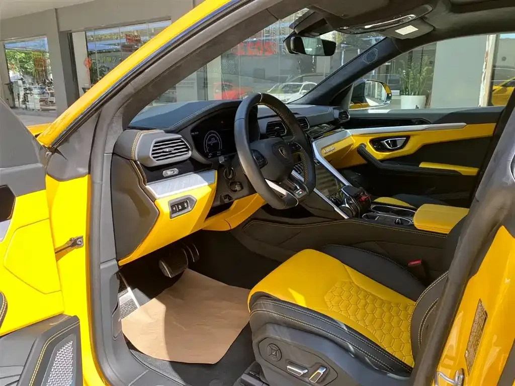 Lamborghini Urus — фото 7