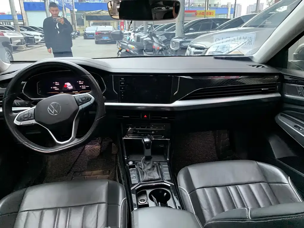 Volkswagen Passat — фото 6