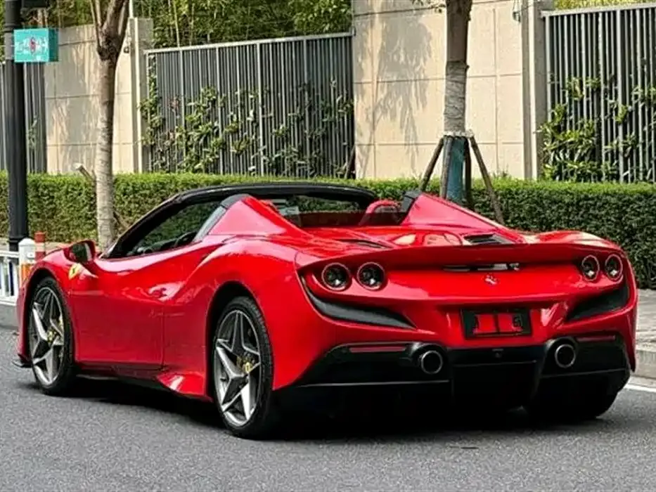 Ferrari F8 — фото 2