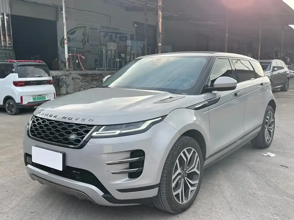 Land Rover Evoque — фото 1