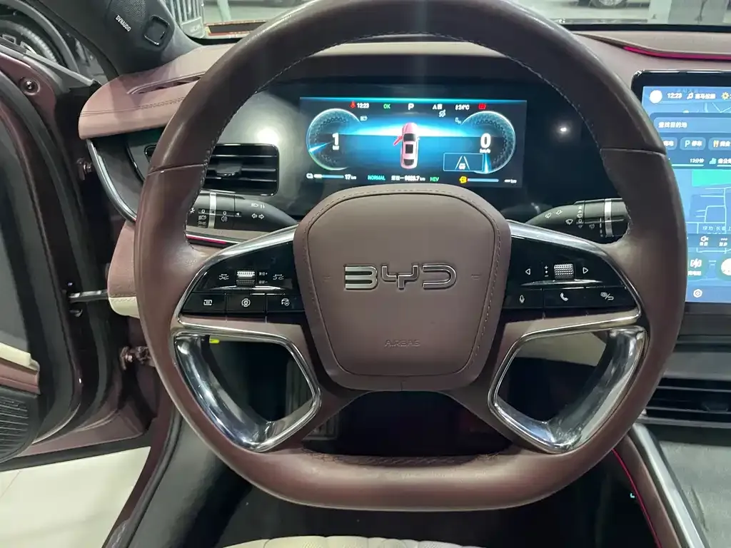 BYD Seal — фото 10