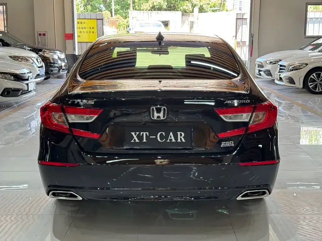 Honda Accord — фото 5