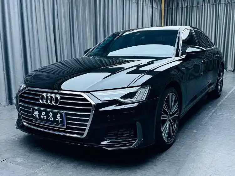 Audi A6L — фото 1