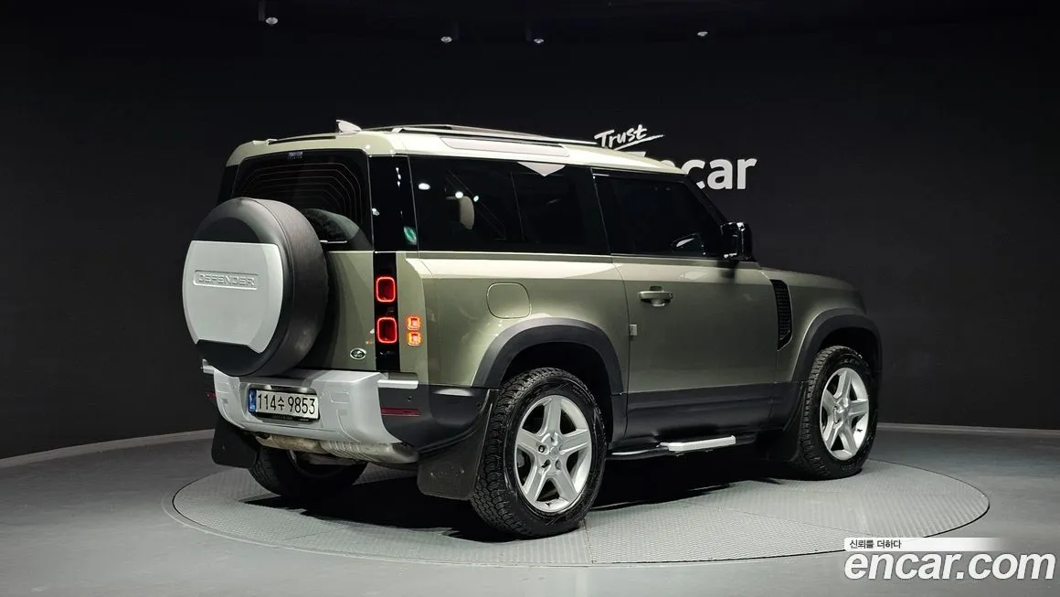 Land Rover Defender — фото 2