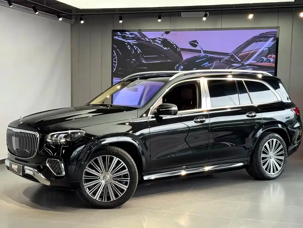 Mercedes-Benz GLS — фото 1
