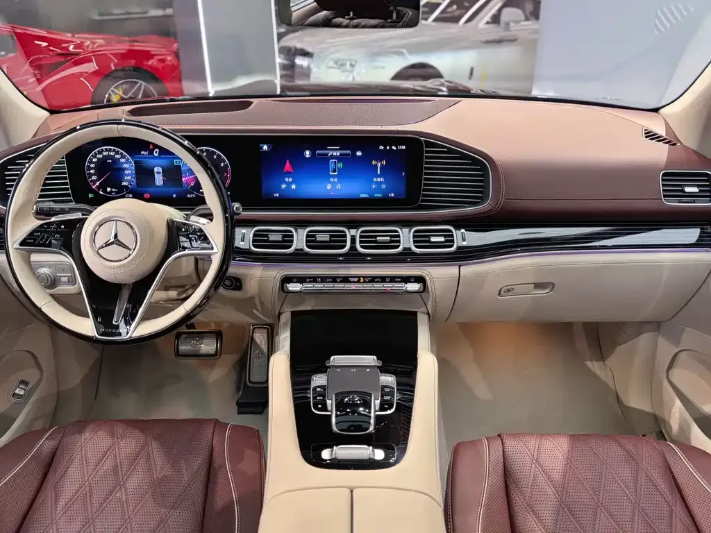 Mercedes-Benz GLS — фото 5