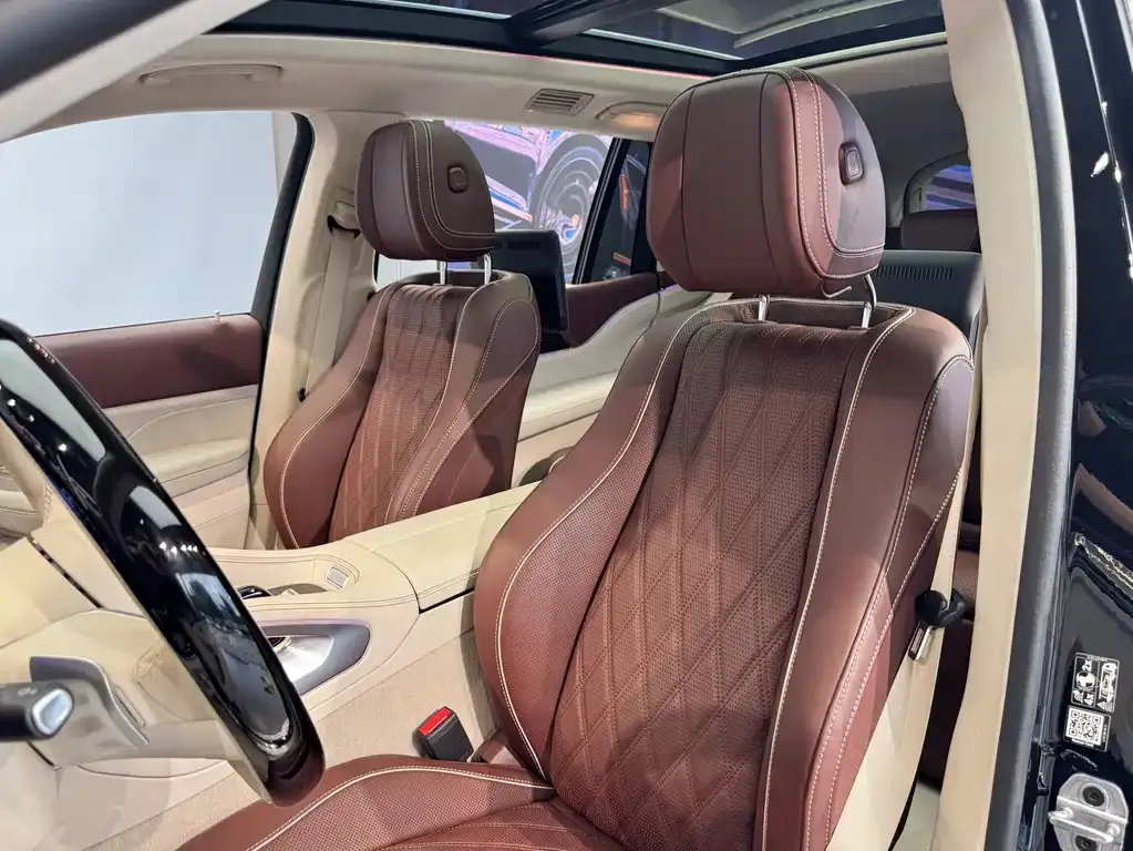 Mercedes-Benz GLS — фото 6