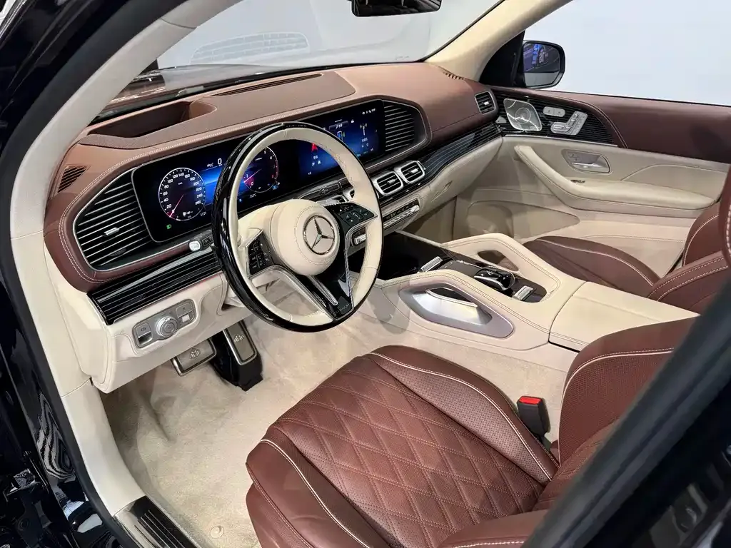 Mercedes-Benz GLS — фото 8