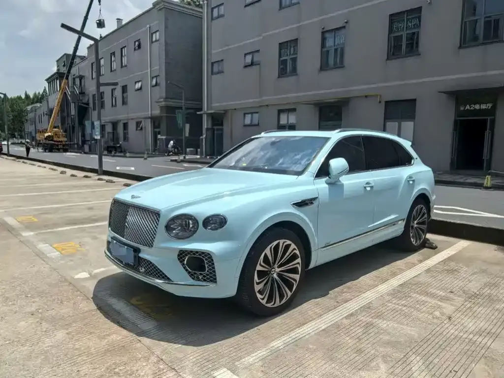Bentley Bentayga PHEV — фото 1