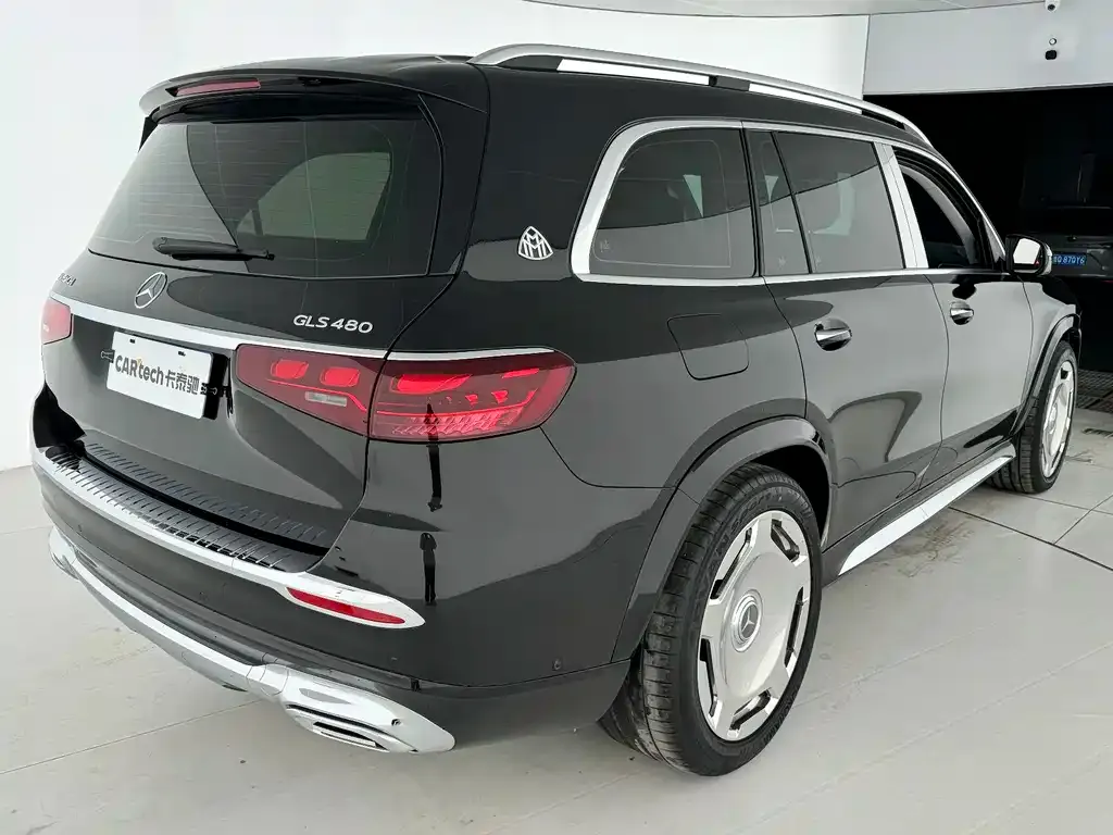 Mercedes-Benz GLS — фото 7