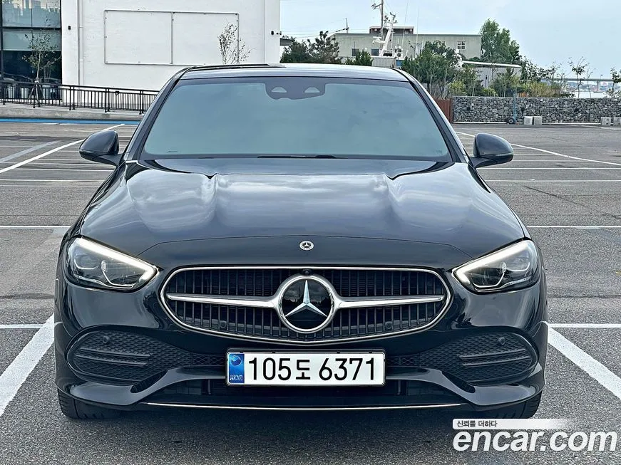 Mercedes-Benz C-Class — фото 1