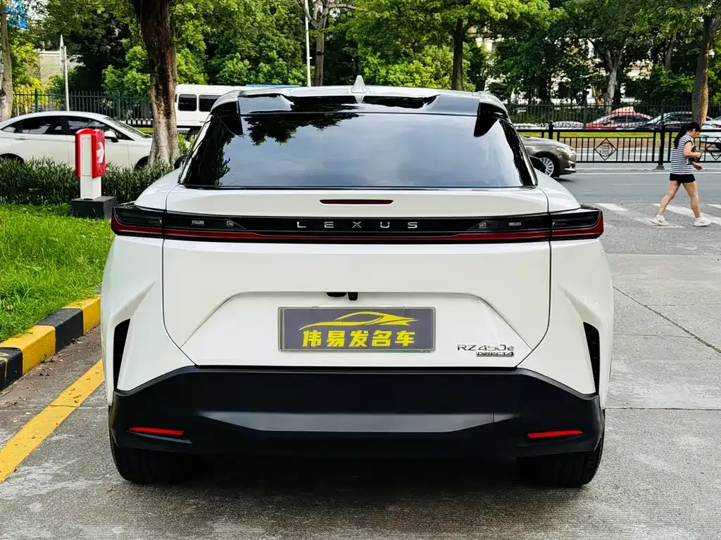 Lexus RZ — фото 7