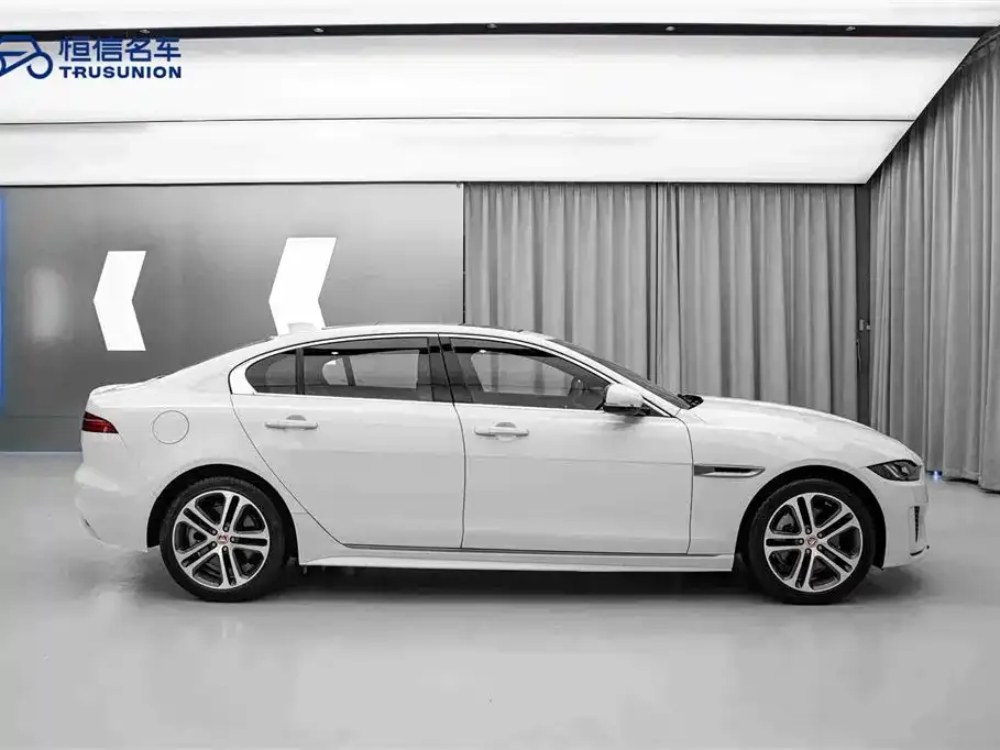 Jaguar XEL — фото 4