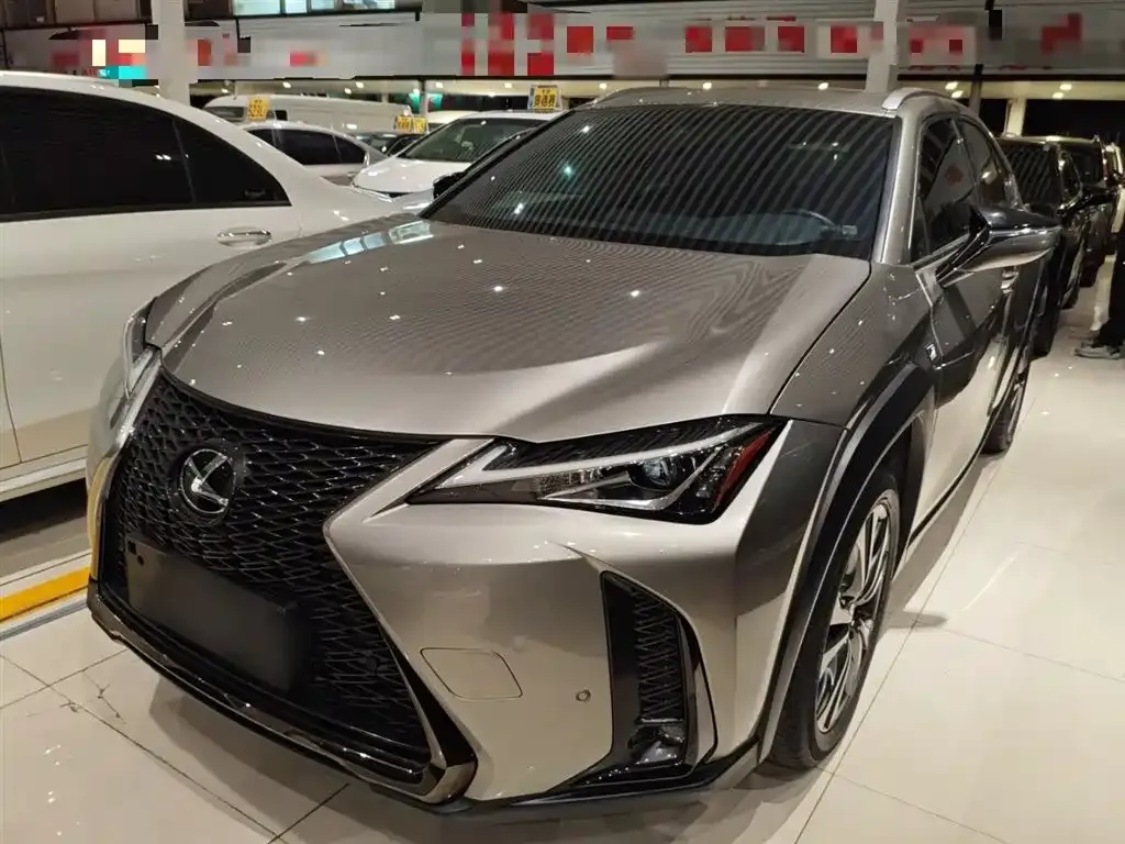 Lexus UX — фото 2