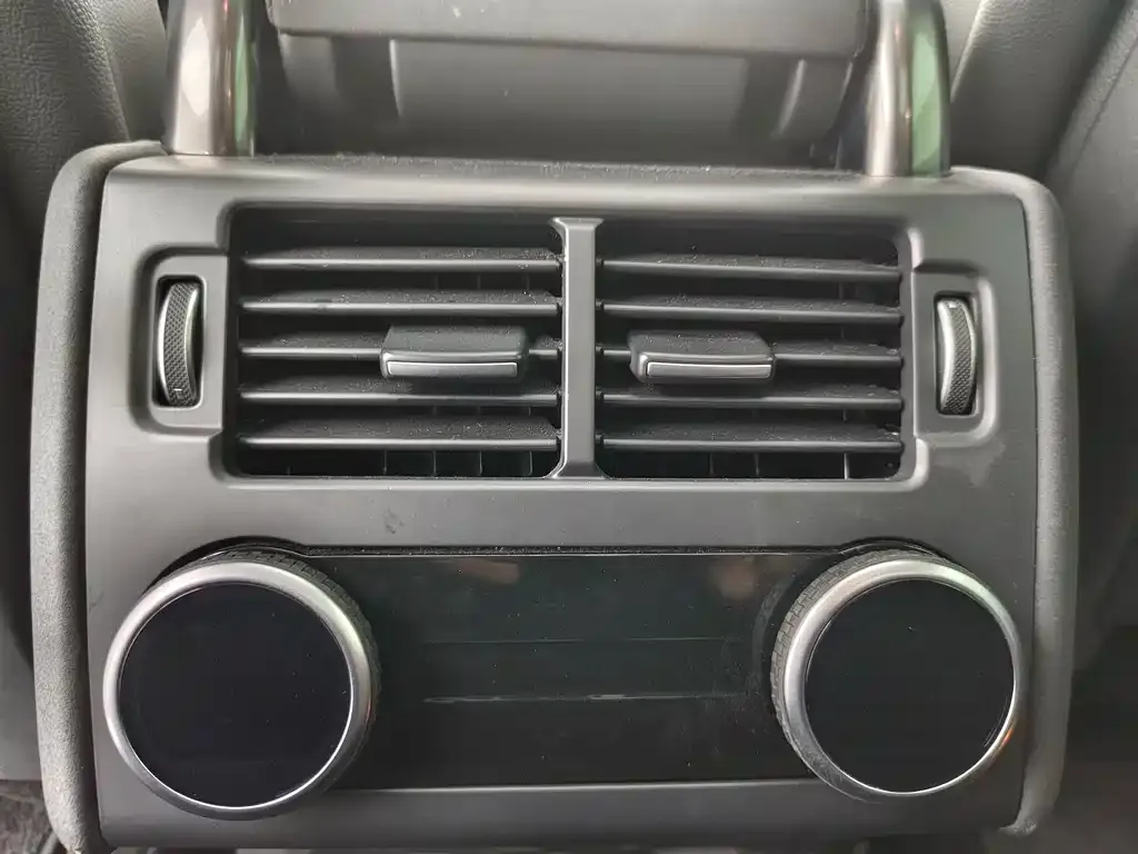 Land Rover Discovery — фото 10