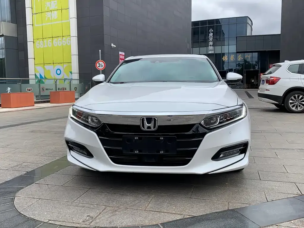 Honda Accord — фото 2