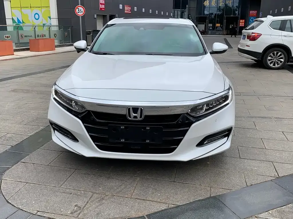 Honda Accord — фото 4