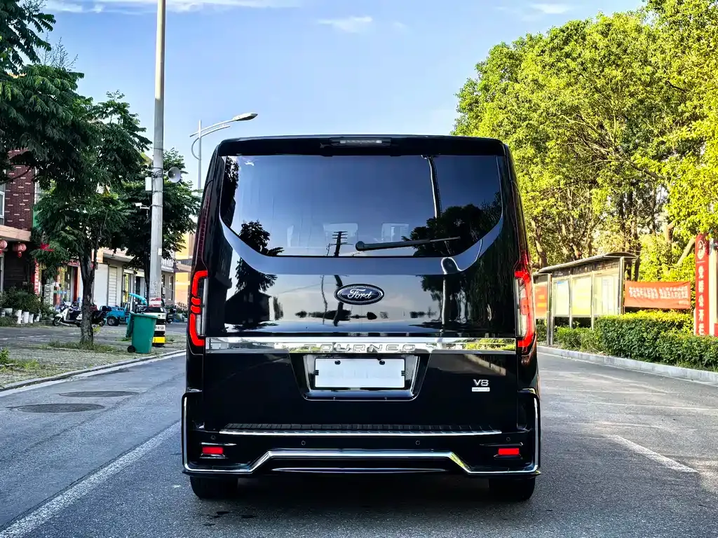 Ford Tourneo — фото 4