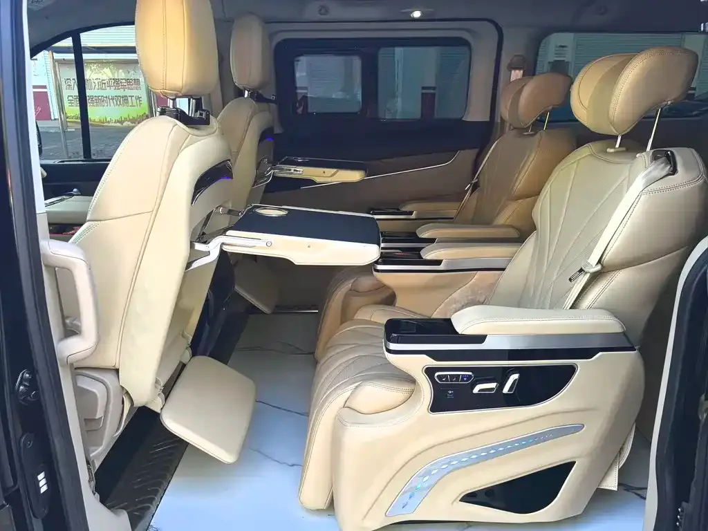 Ford Tourneo — фото 8