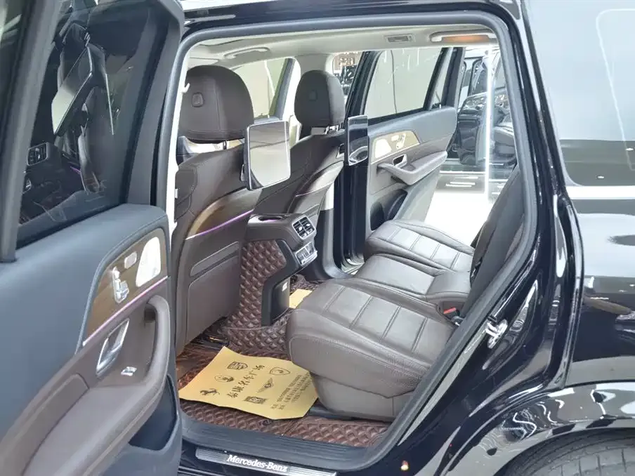 Mercedes-Benz GLS — фото 5